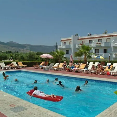 Sandys And Log Hotel Psalidi (Kos)