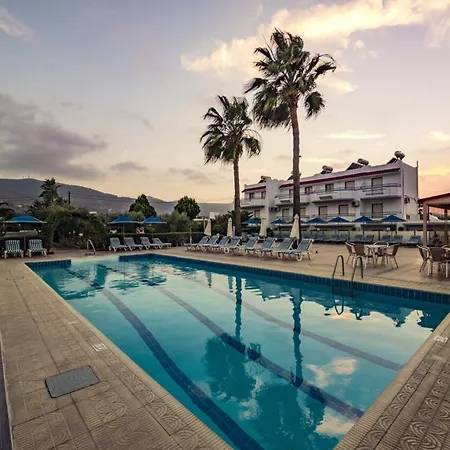Hotel Sandys And Log 2*