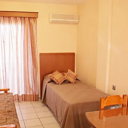Hotel Sandys And Log Psalidi (Kos)